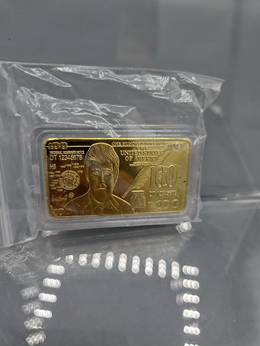 Donald Trump 24K Gold Plated $100 Dollar Bill Bar – US President In Capsule