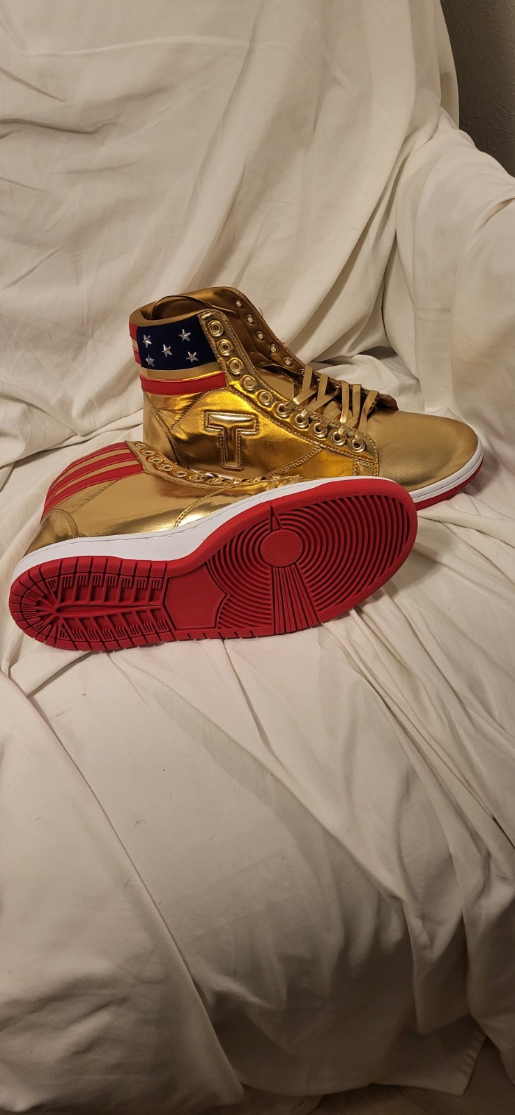 TRUMP SNEAKERS Gold POTUS 45 Authentic BRAND NEW Size 12 Men US Official