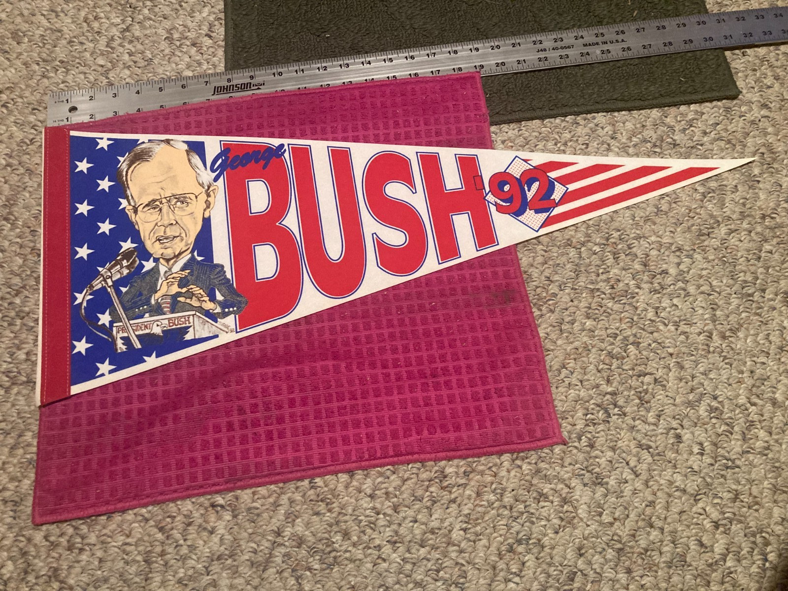 VTG 1992 George Bush Presidential Campaign Cartoon Pennant Caricature -SHIP FAST