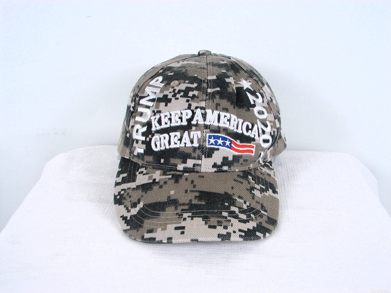 Trump 2020 Keep America Great Camo Adjustable Strap Hat