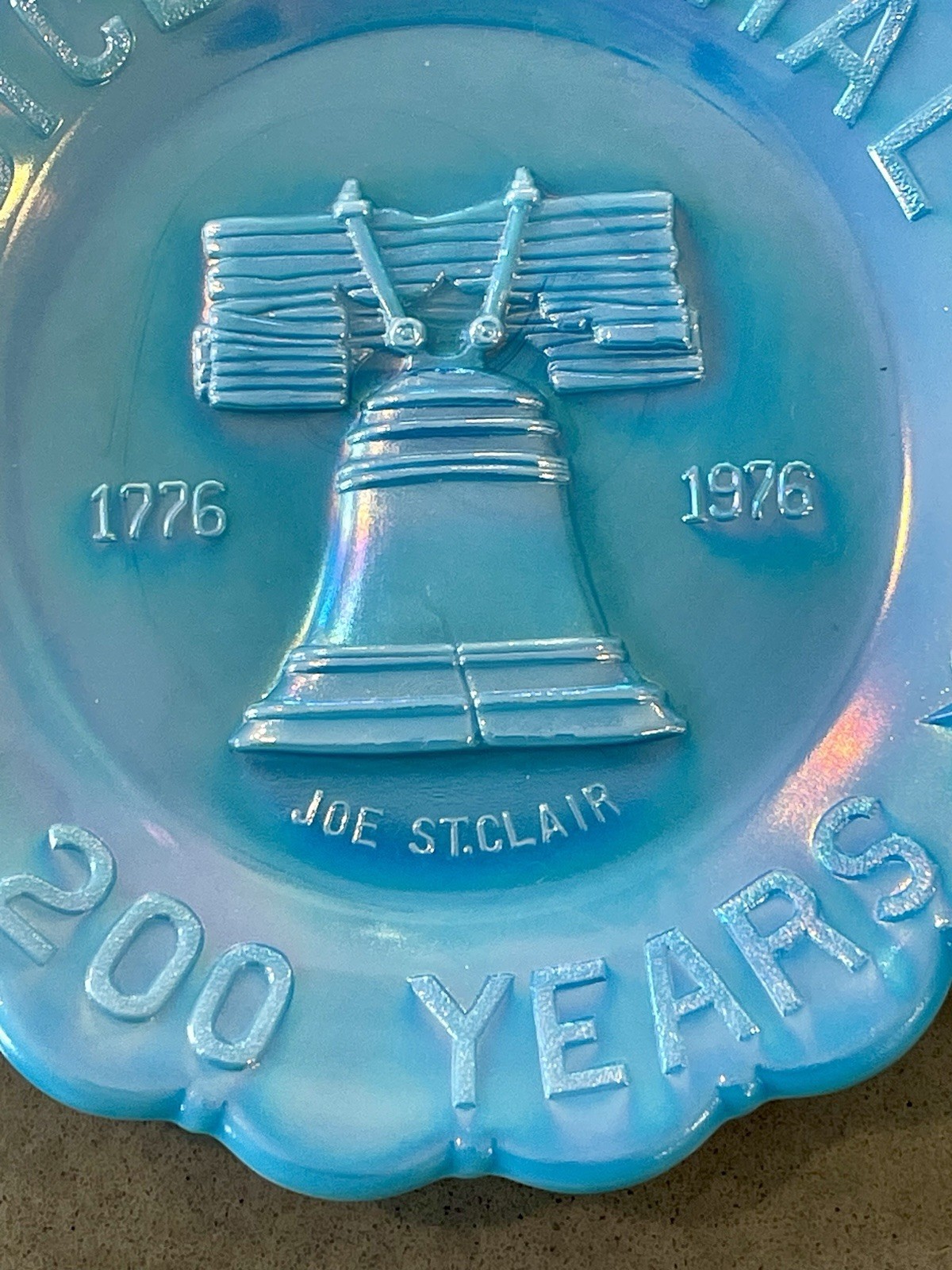 Joe St Clair 1980 Reagan Bush Carmel Slag Glass & Blue 1976 Bicentennial Plate