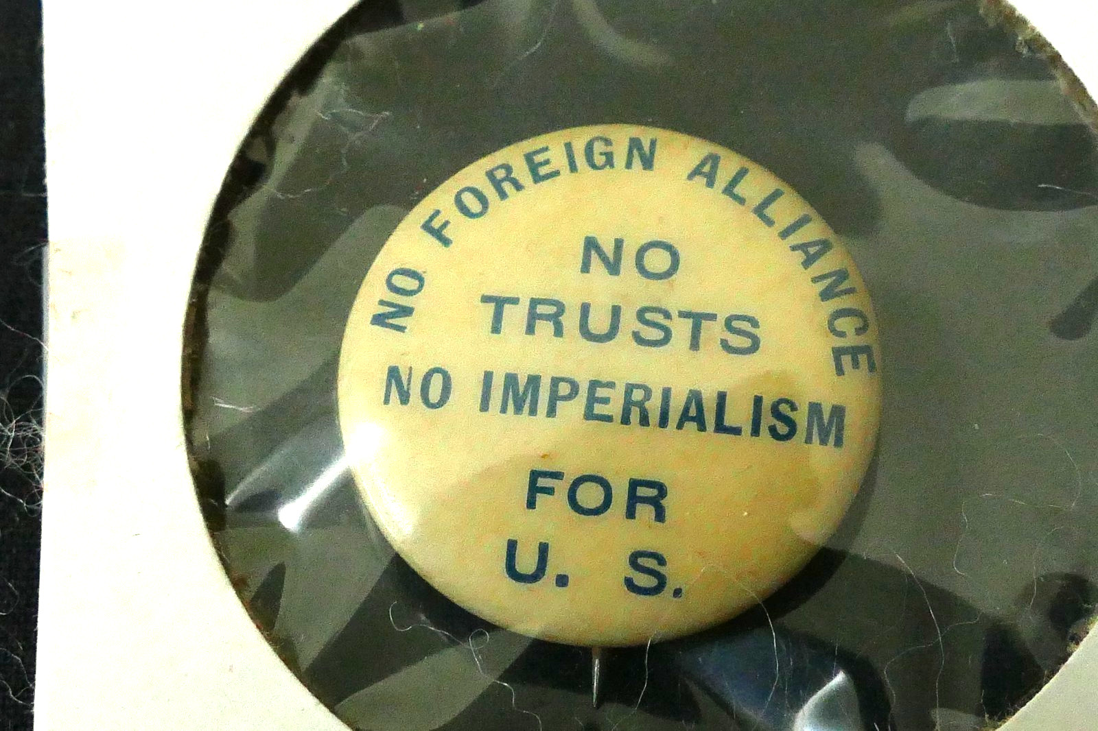 1896 William J. Bryan No Trusts Imperialism Foreigh Alliance For U.S. Pin 7/8″