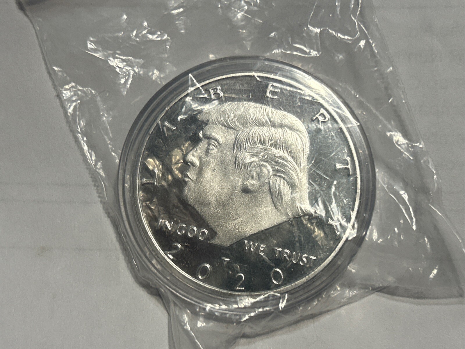 2020 President Donald Trump Liberty Silver Plated EAGLE Commemorative Coin