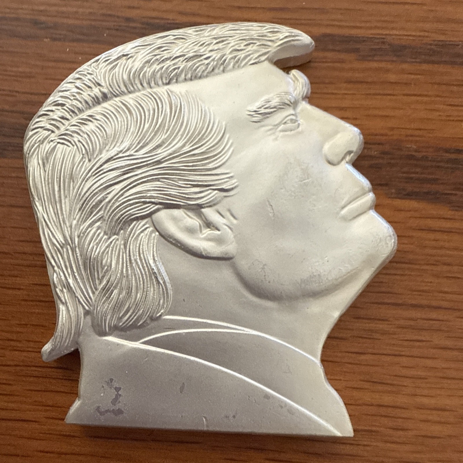 US President Donald Trump Head figurine Silver Plated Novelty Badge Coin