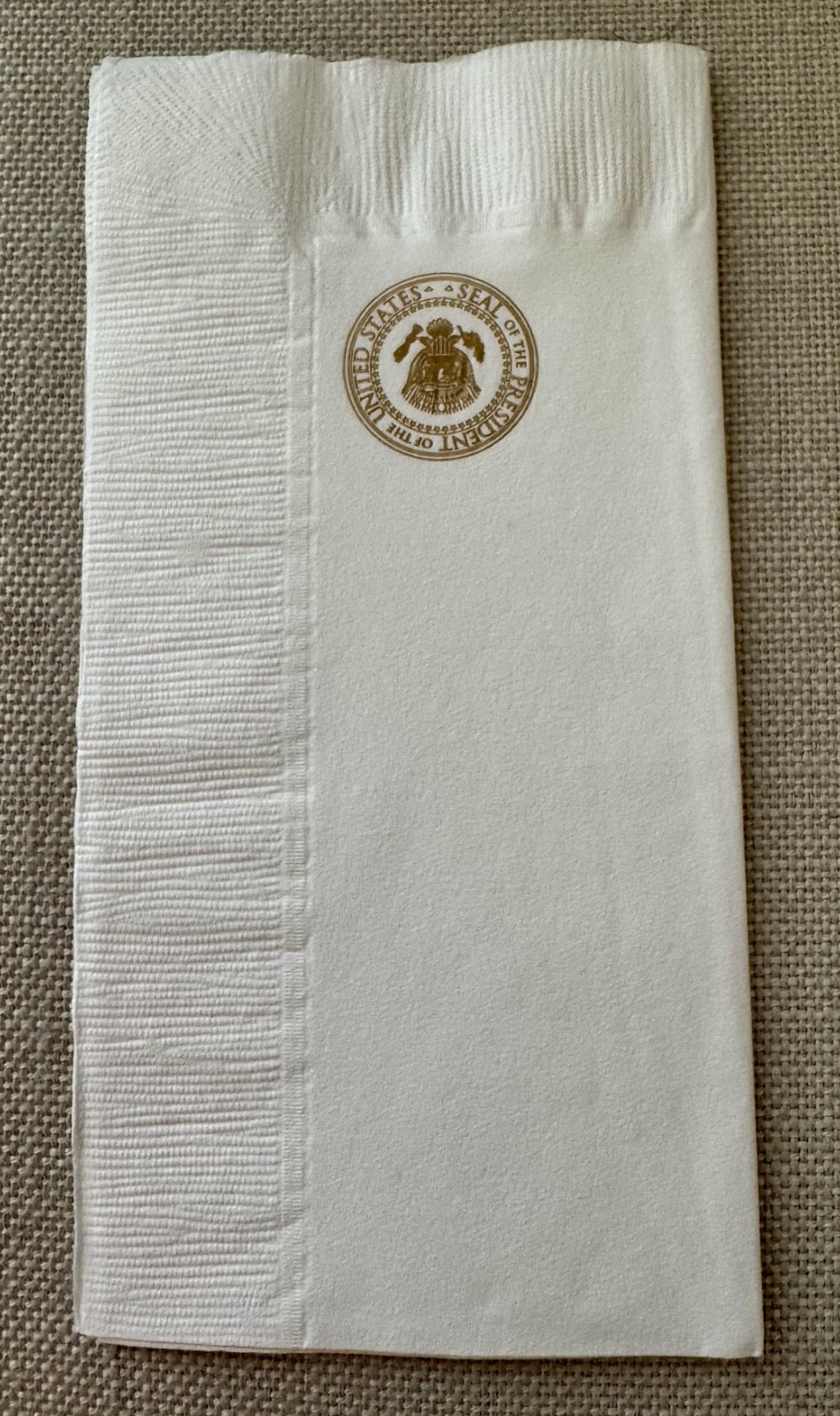 RARE NEW Authentic White House Napkins Set of 4 Unused Presidential Memorabilia
