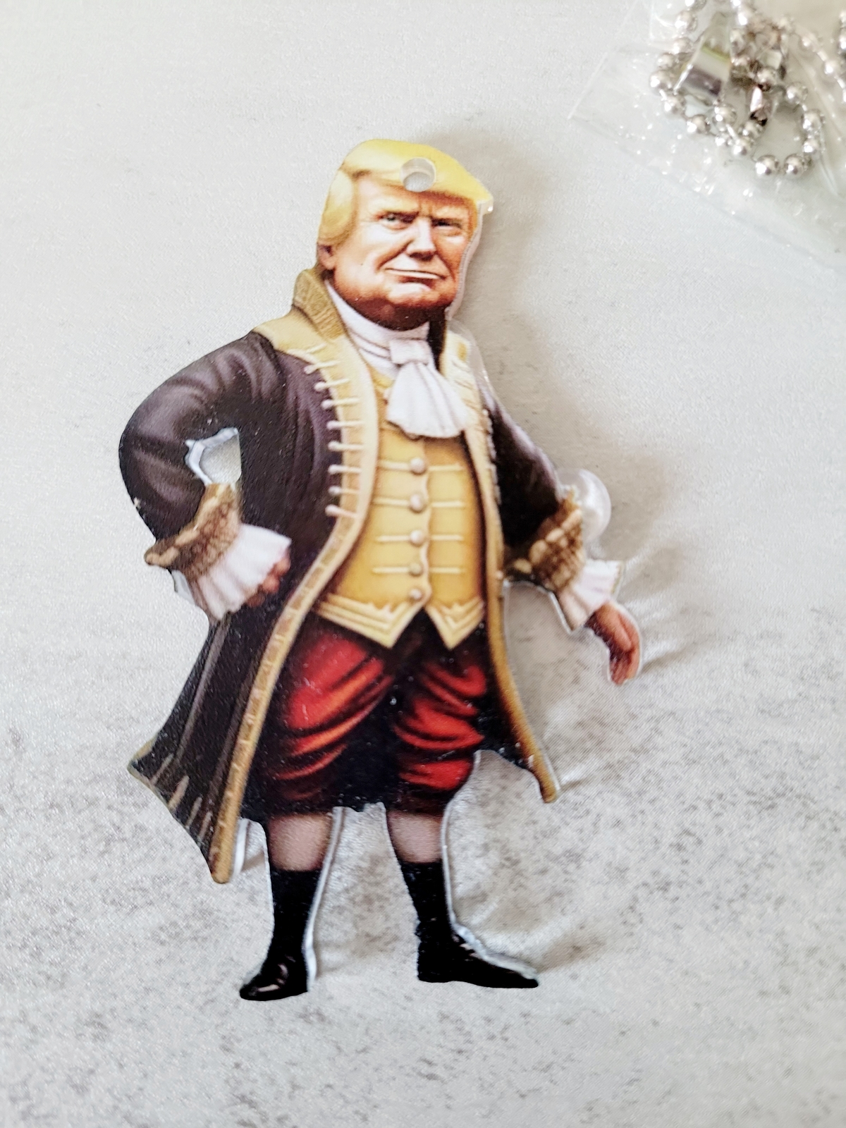 Trump 2024 Colonial Style Revolutionary President Keychain Pendant Ornament
