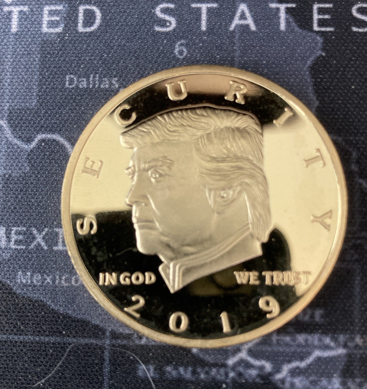 2019 Trump Gold Challenge Coin Security We Have No Country If We Have No Border