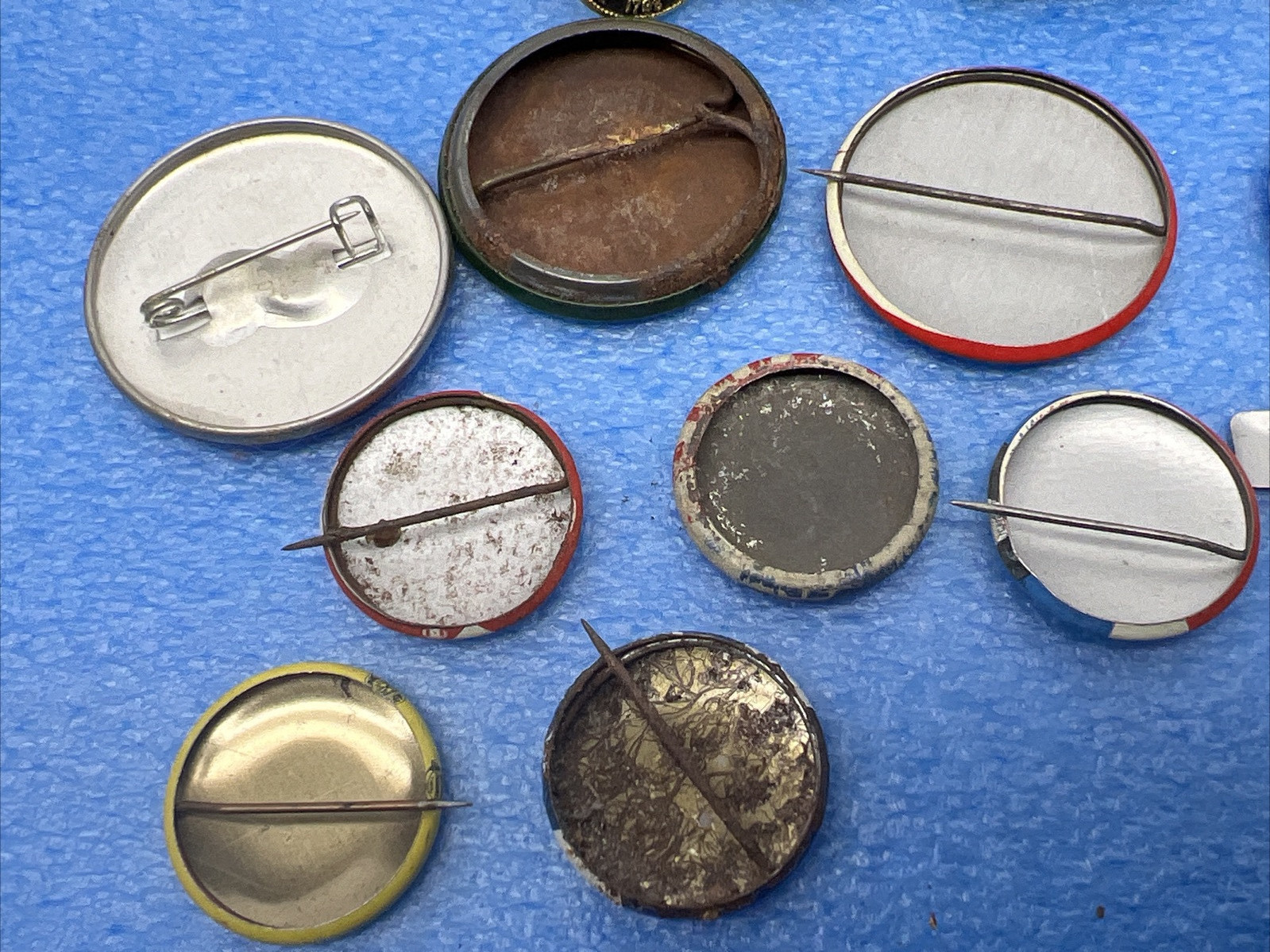 Vintage Button Lot of 18 Pins Political Wallace Goldwater Kennedy Roosevelt Phil