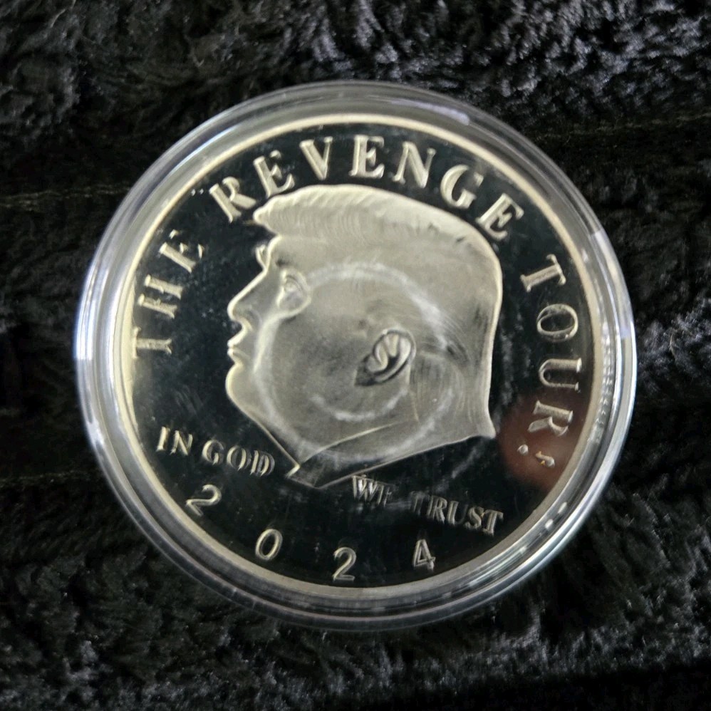 Donald Trump 2024 The Revenge Tour Commemorative Metal Coin Politics