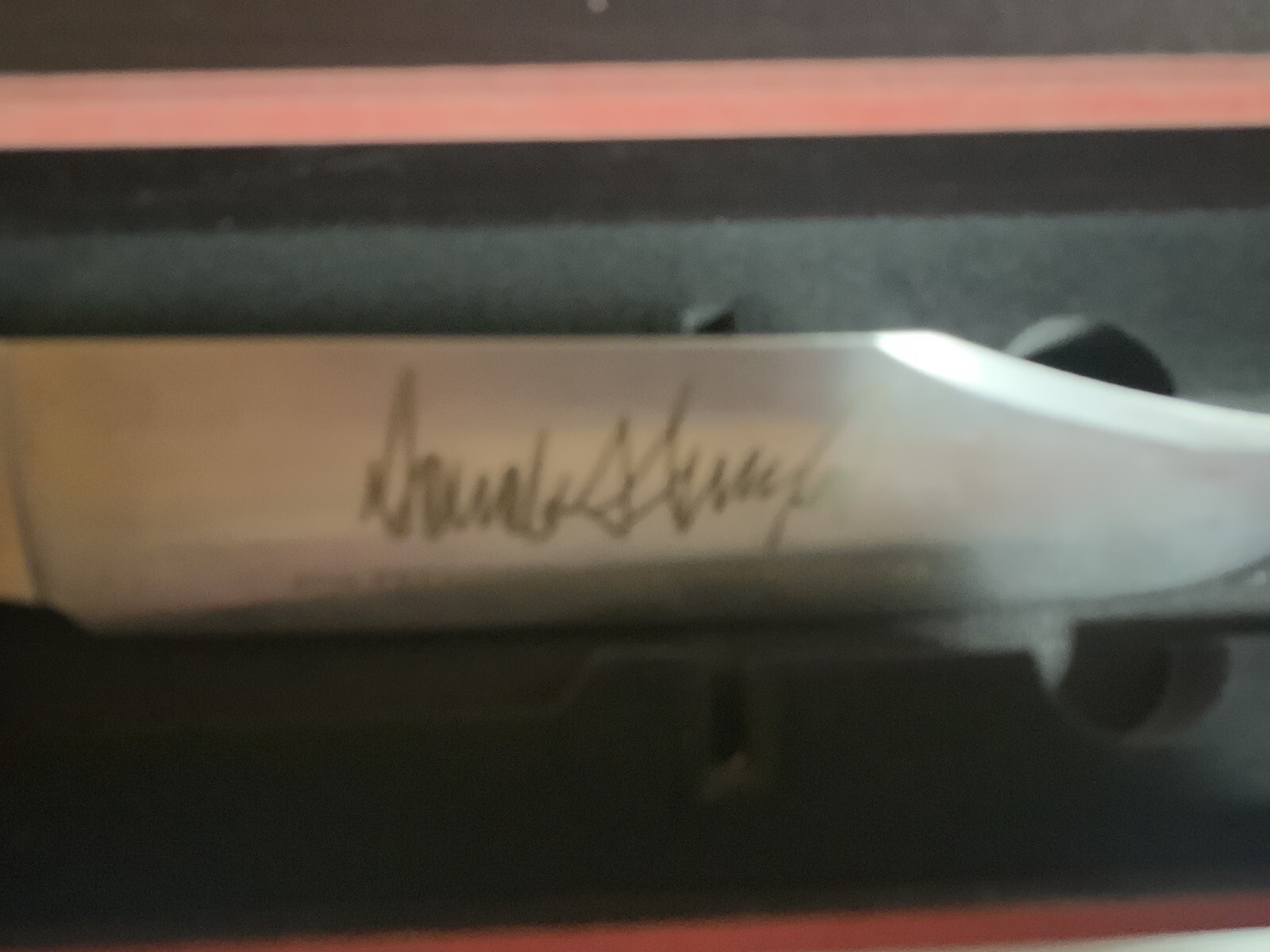DONALD TRUMP MAGA BOWIE KNIFE NEW IN PRESENTATION BOX AND COA