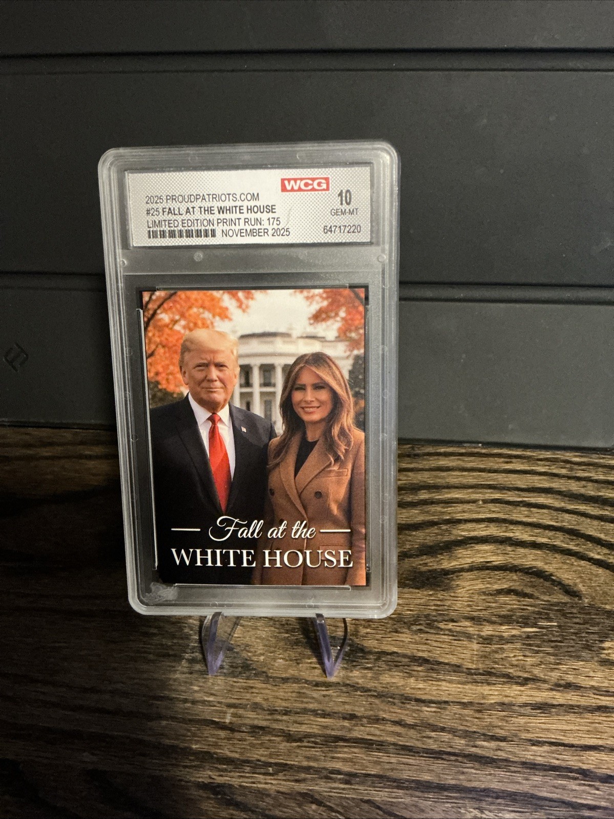 Nov 2025 Proud Patriots Donald Trump Trading Card – Fall At The White House