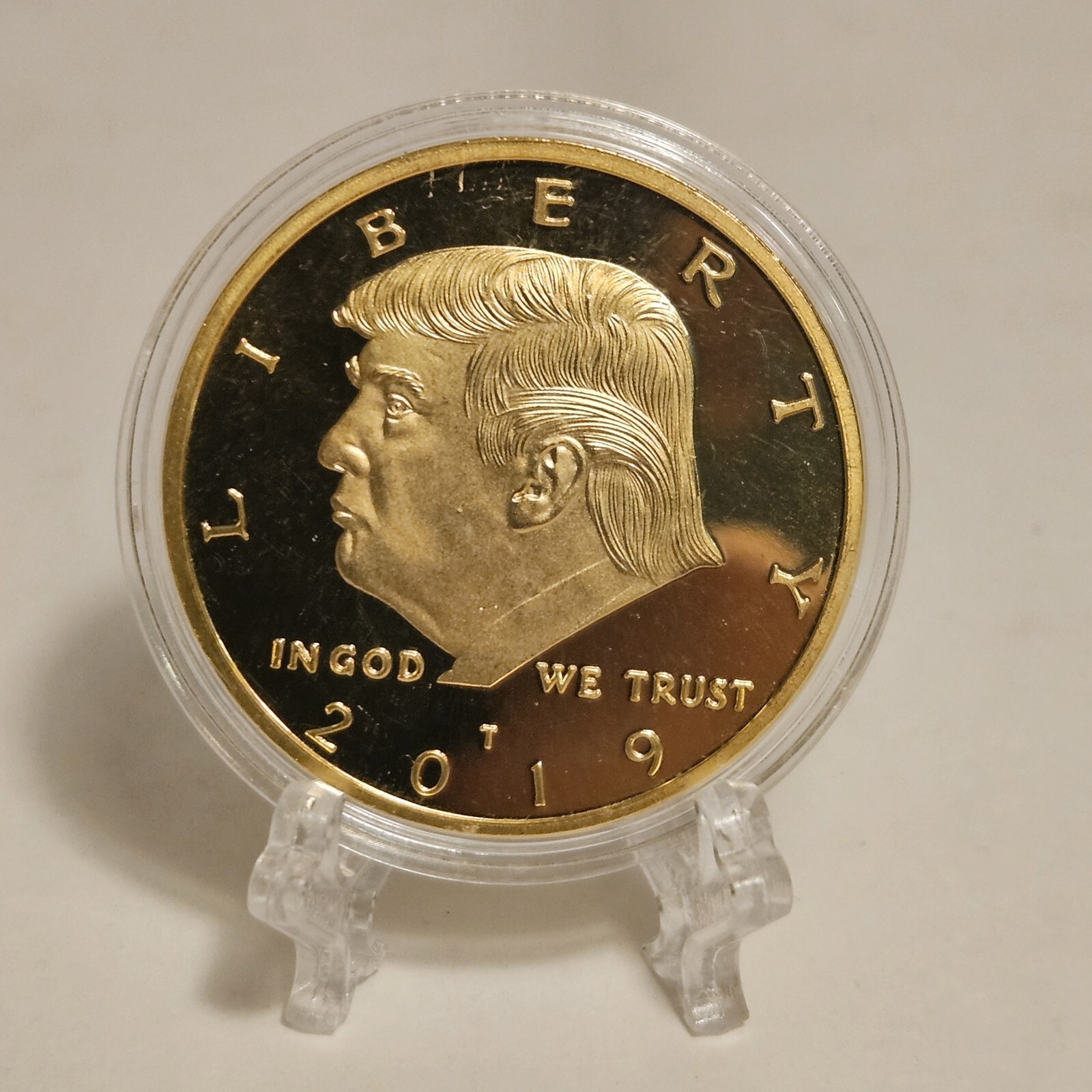Donald Trump 2019 Gold Plated Challenge Coin 45thPresident Of The United States