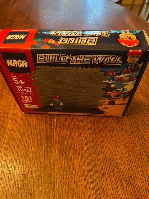 MAGA Build the Wall LEGO Set-BRAND NEW