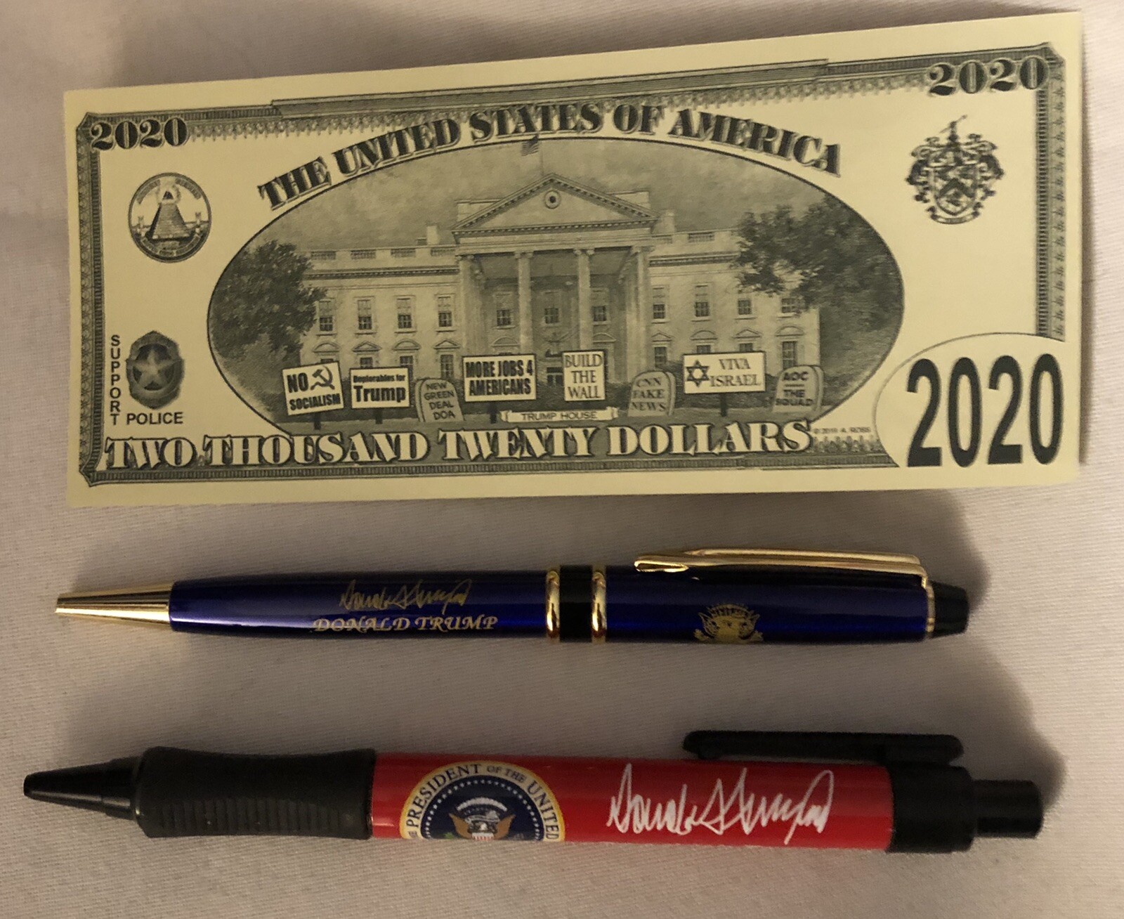 2 PENS WHITE HOUSE BLUE METAL + EAGLE SEAL PEN RED + FUN MONEY REPUBLICAN MAGA