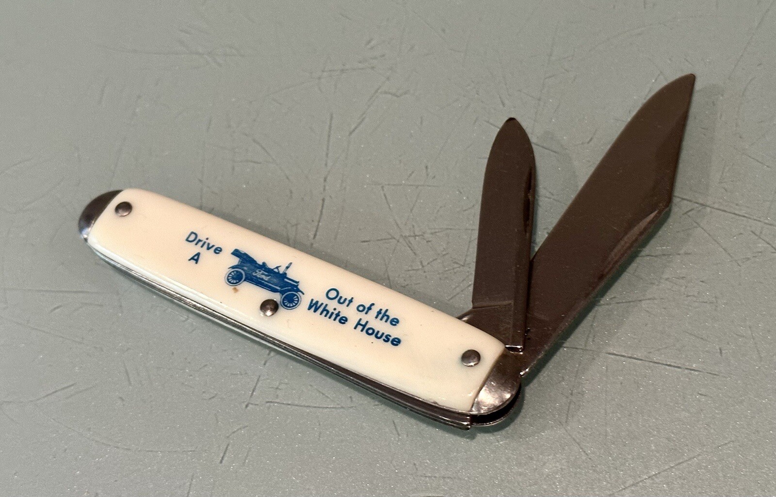 Vintage 1960’ Driving A Ford Election Political 2-Blade Folding Pocket Knives