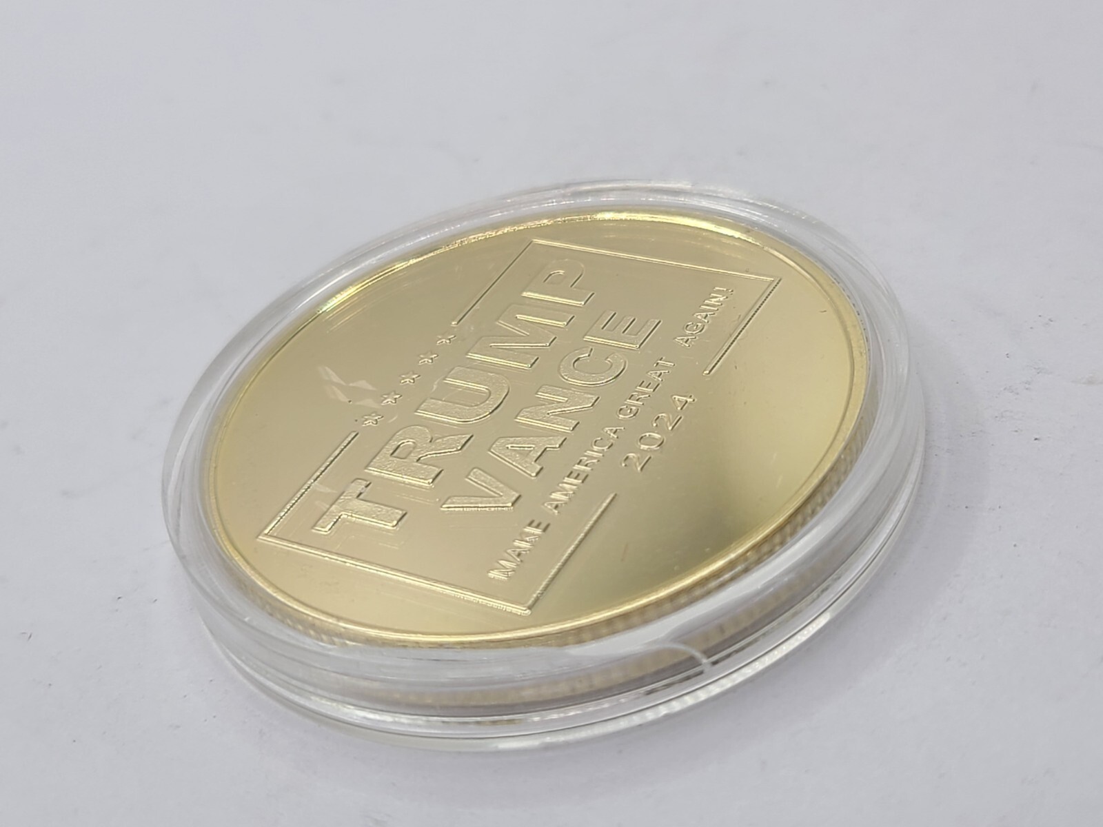 President Trump Vance Gold Make America Great Again Commemorative Coin US 1.75″