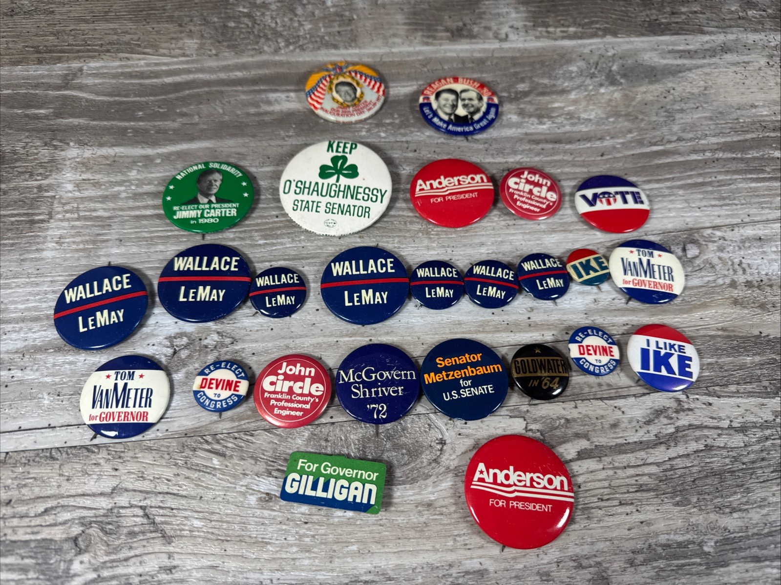 Lot 26 Vintage Political Buttons Devine Circle Regan Bush Carter Wallace Lemay