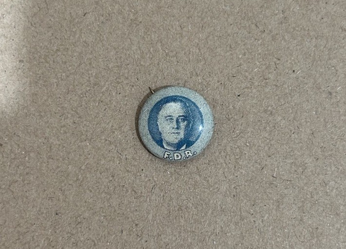 Franklin Delano Roosevelt 1932 Scarce Small Picture Political Button President!!